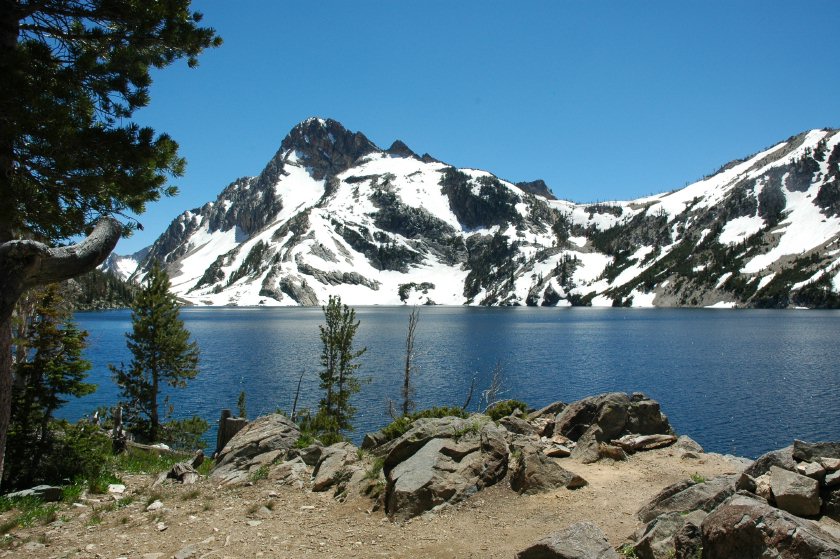 Sawtooth Lake